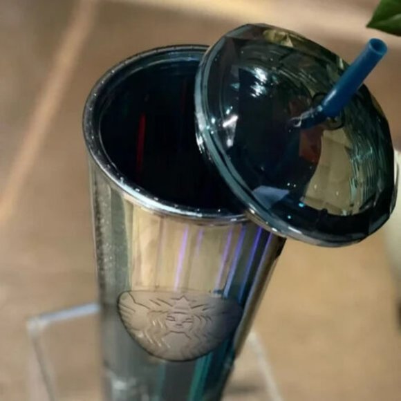 🎁🎄🎁✨BRAND NEW Starbucks Ocean Kaleidoscope Dome 24oz Venti Tumbler with Straw - Picture 4 of 4